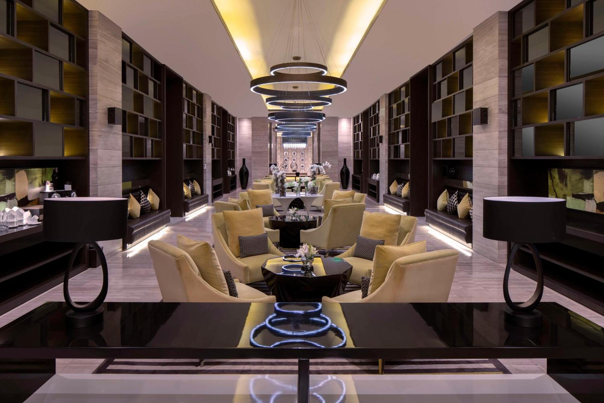 Fairmont Riadh Exterior foto The lobby of the hotel