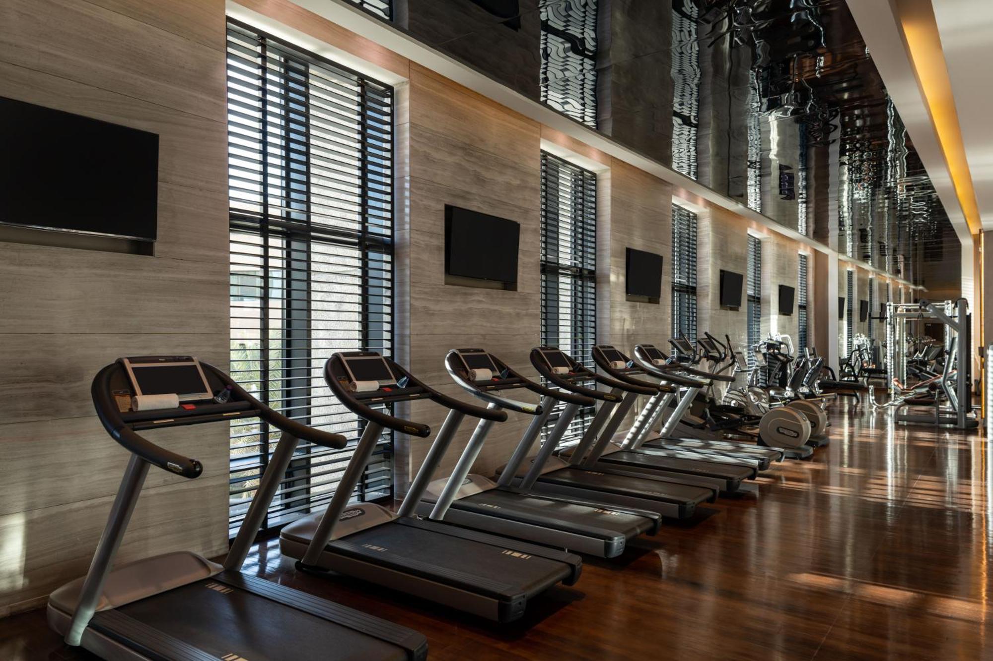 Fairmont Riadh Exterior foto The gym at the hotel